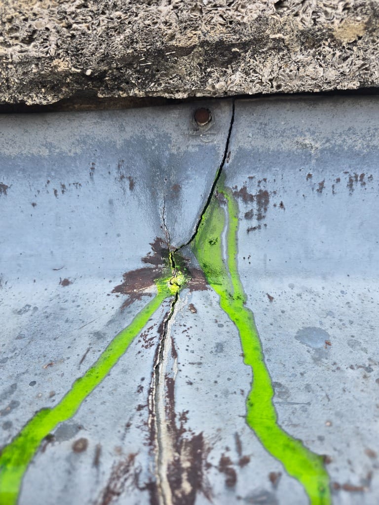 Intervention recherche de fuite toiture terrasse à Bron (69500)